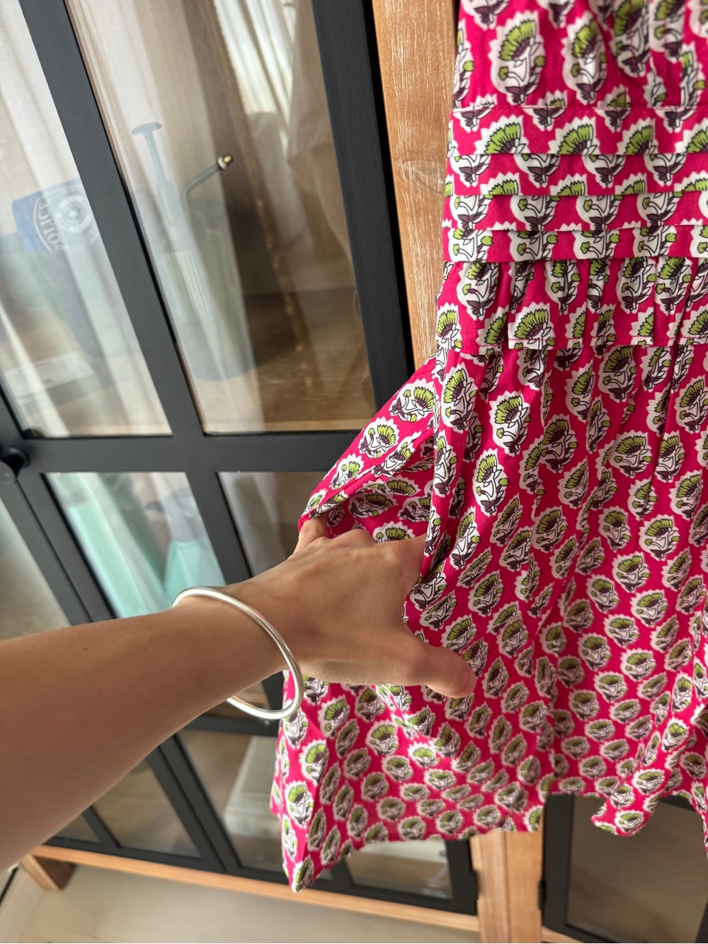 NWT Avara block print mini dress ruffle flutter sleeve floral pockets makayla - Picture 4 of 8